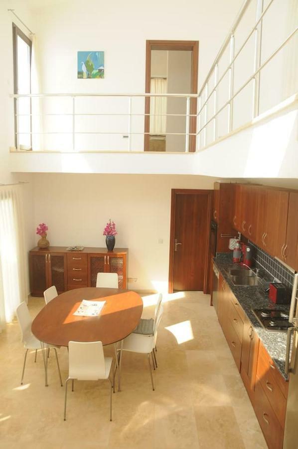 Villa Oz คาช ภายนอก รูปภาพ